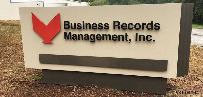 LED Marquee Signs: Old School Charm Meets Modern Tech for Today’s Business Signage
